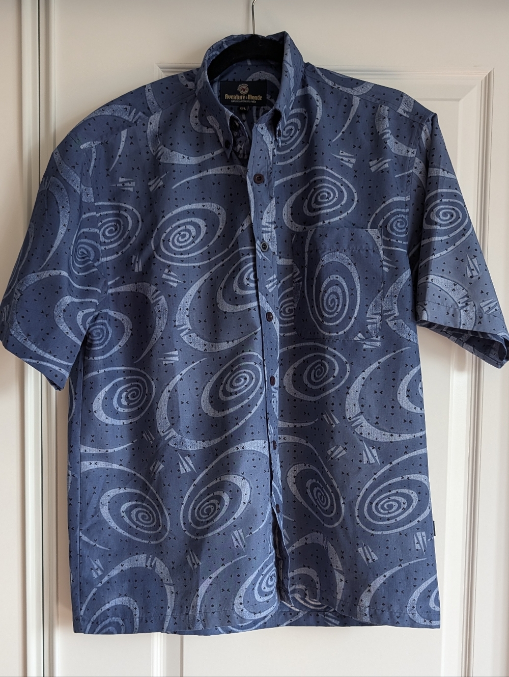 Vintage 90s Aventure & Monde Abstract Swirl Button Down Blue Spiral Art Shirt L